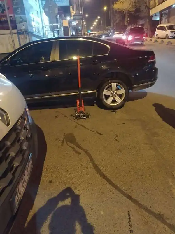 Gece Lastikçi - Gece Lastikçi | 7/24 Acil Lastik Yol Yardım